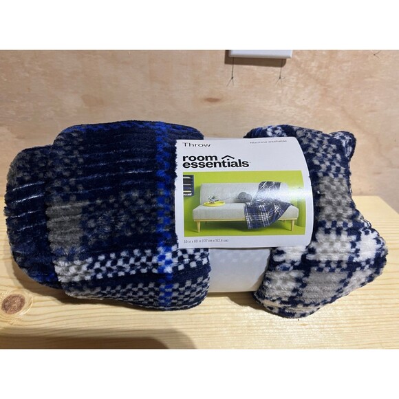 throw - Picture 1 of 1